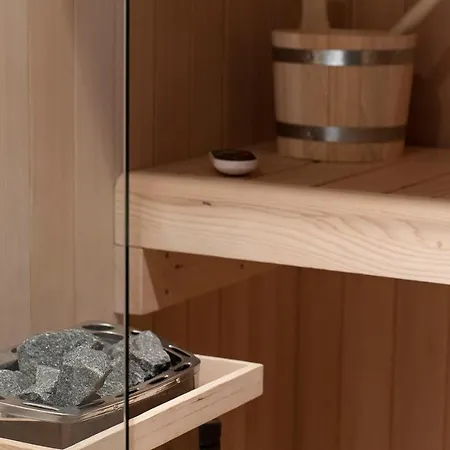 Artemide ゲストハウス